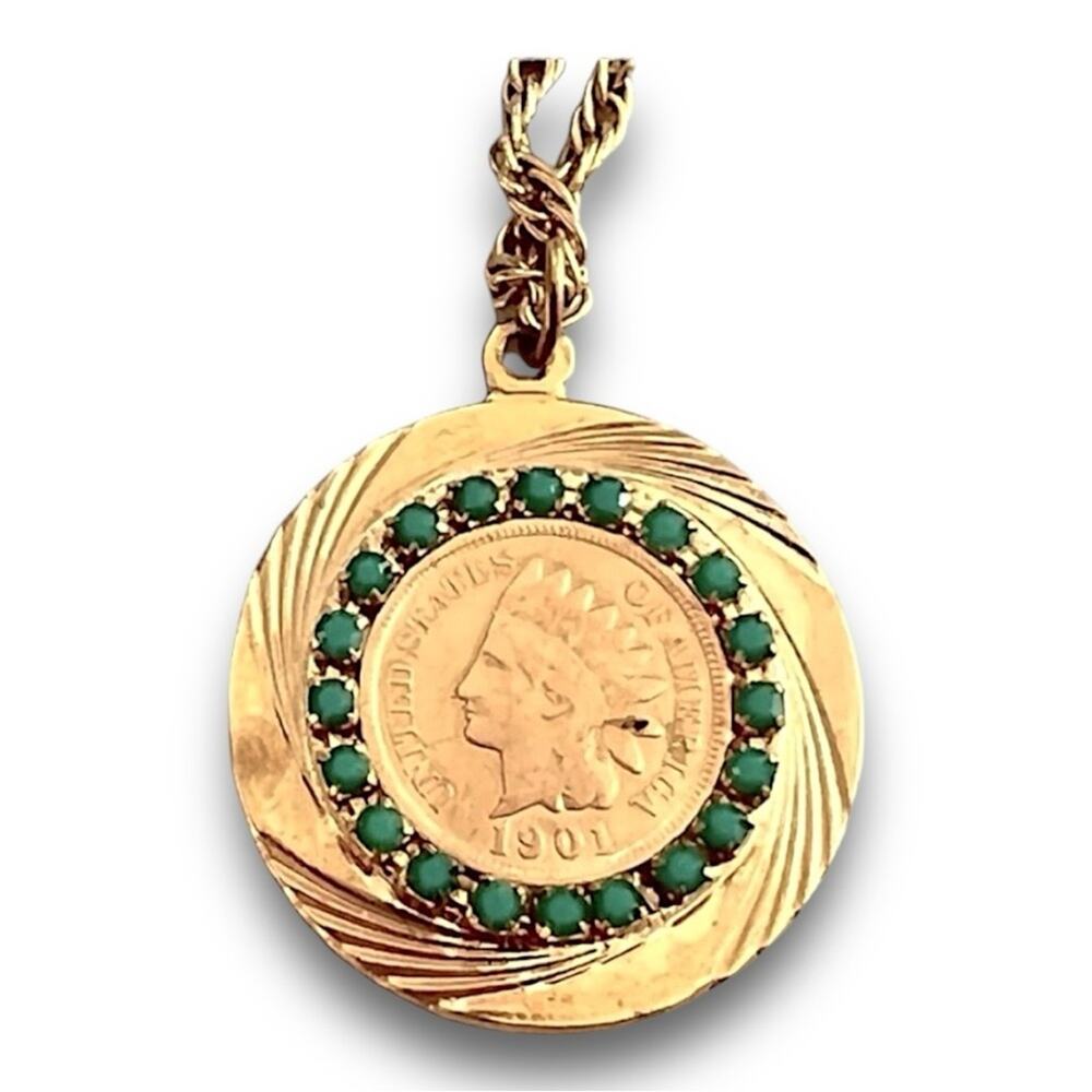 VINTAGE 1950s Faux Emerald and GoldTone Medallion Necklace 13”